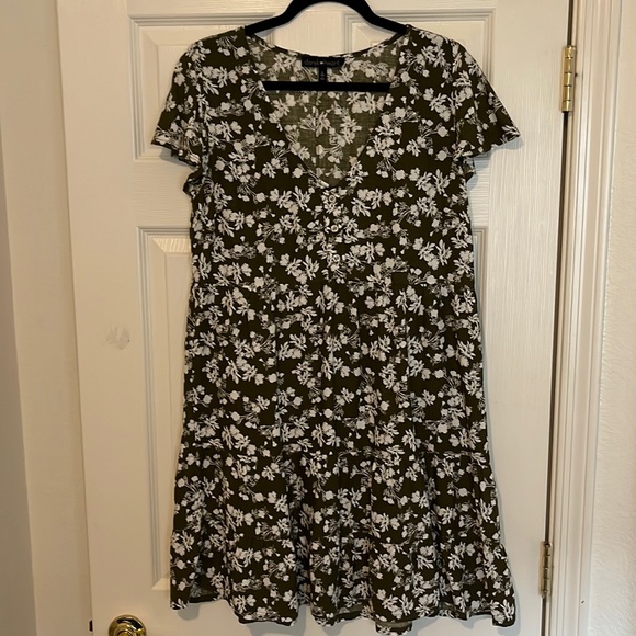 Derek Heart Dresses & Skirts - Army green with white floral print